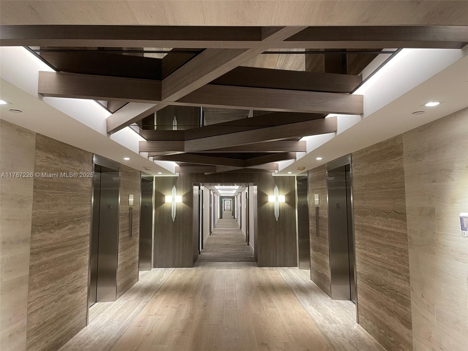 2301 COLLINS AV # 1221, Miami Beach, FL 33139 — zdjęcie 2