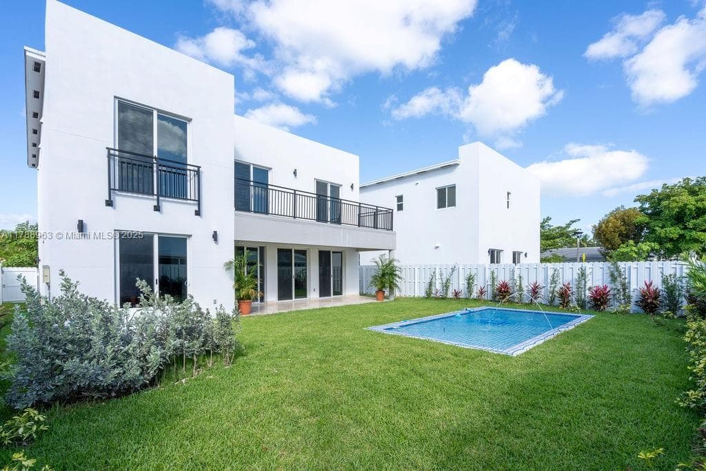 910 SW 24th Rd, Miami, FL 33129 — zdjęcie 4