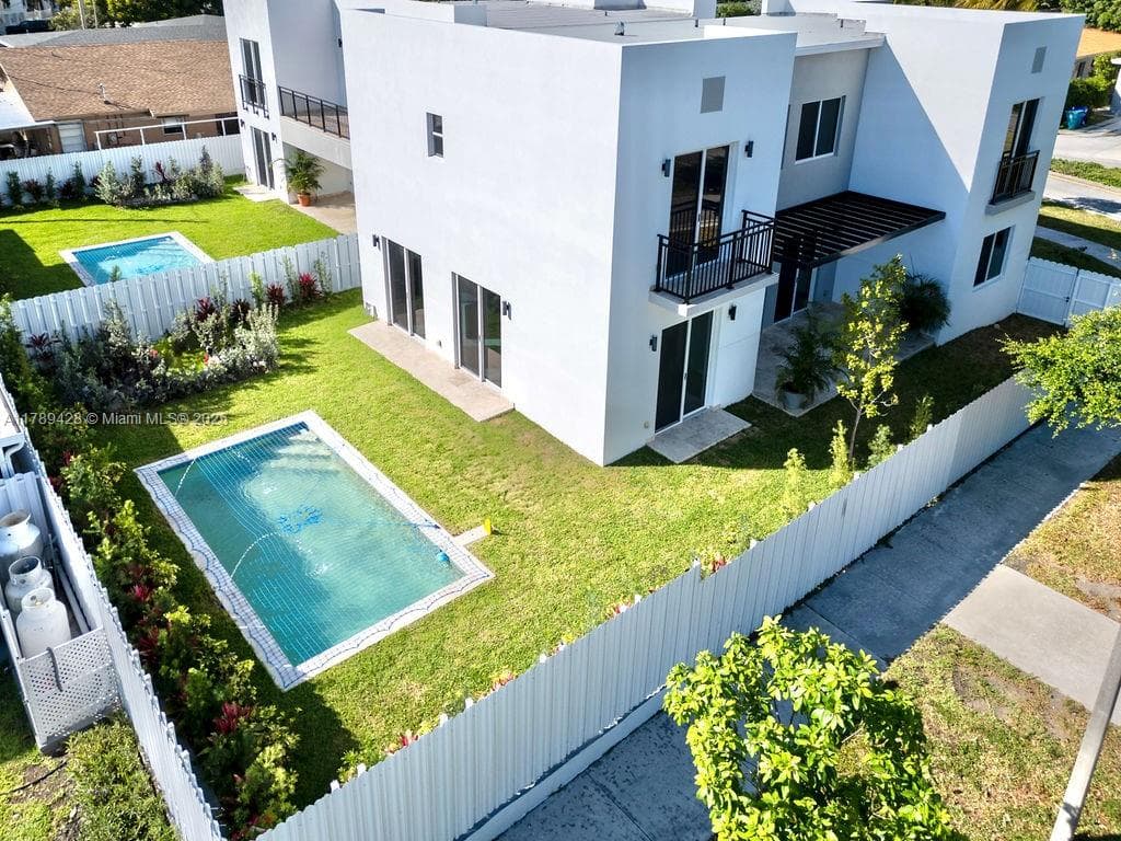 900 SW 24th Rd, Miami, FL 33129 — zdjęcie 3