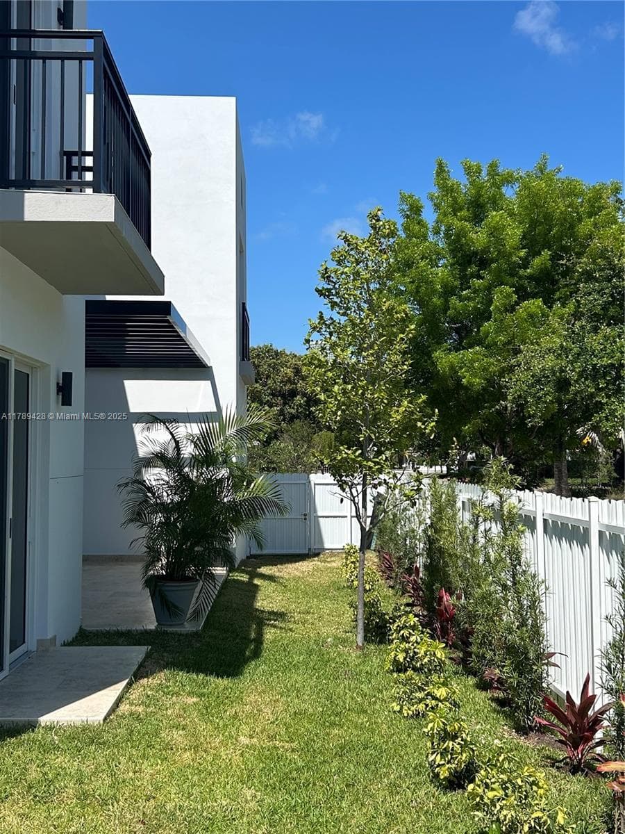 900 SW 24th Rd, Miami, FL 33129 — zdjęcie 4