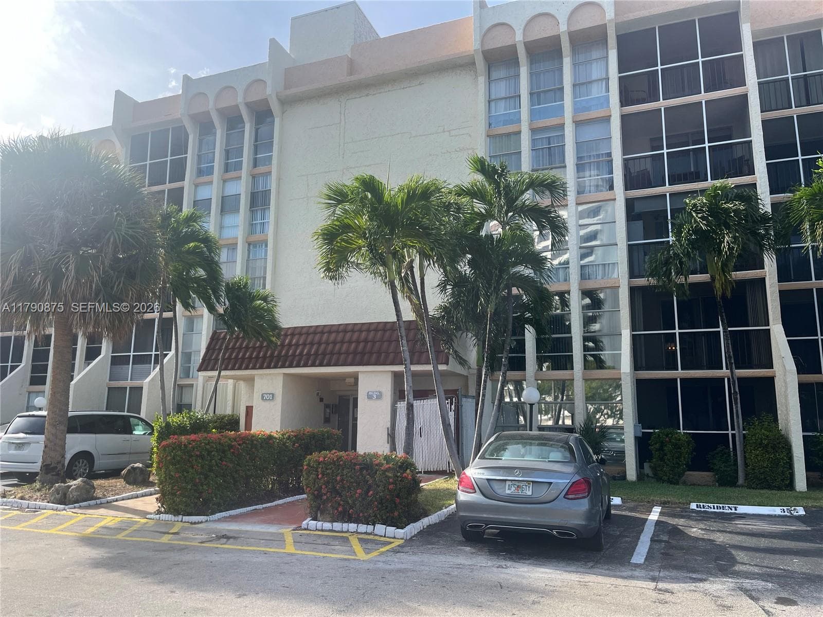 701 Three Islands Blvd # 409, Hallandale Beach, FL 33009 — zdjęcie 2