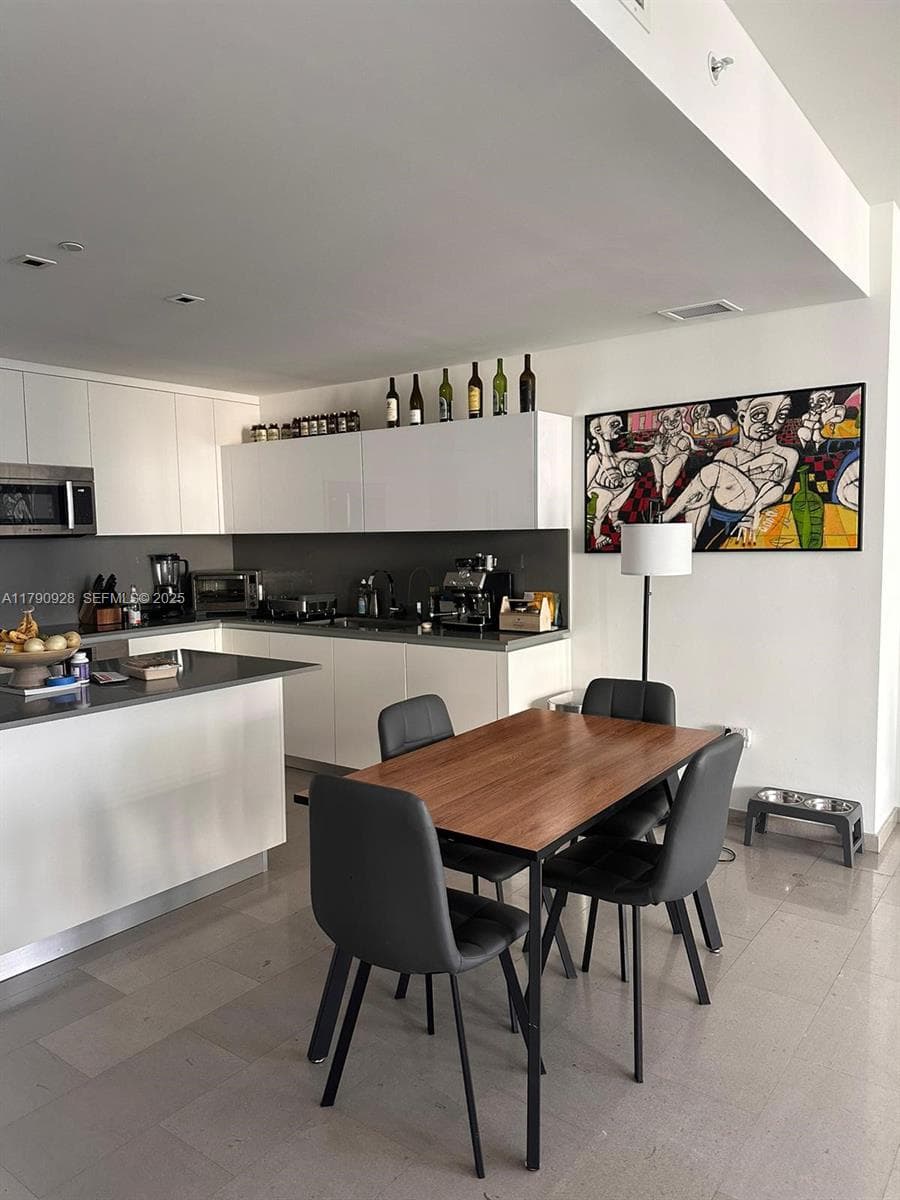 88 SW 7th St # 810, Miami, FL 33130 — zdjęcie 2