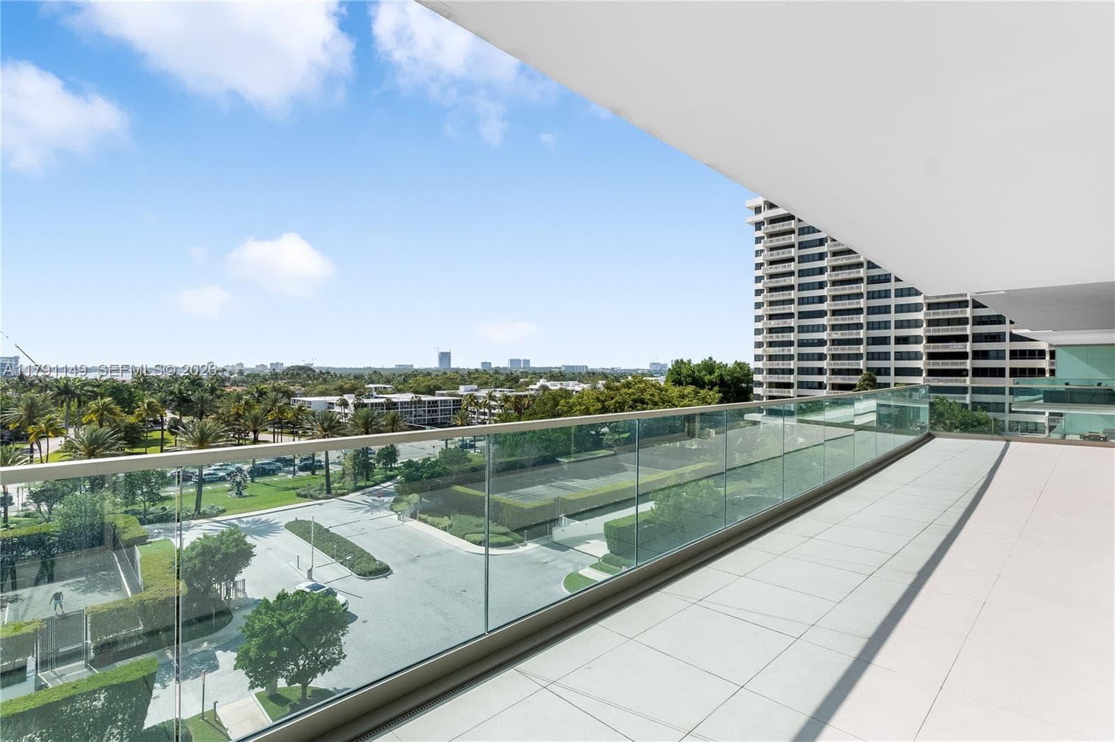 10201 Collins Ave # 605, Bal Harbour, FL 33154 — zdjęcie 4