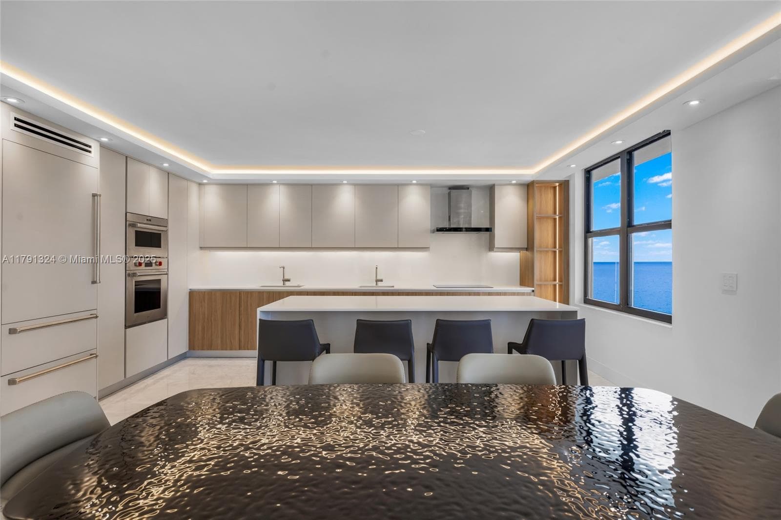 9801 Collins Ave # 17R, Bal Harbour, FL 33154 — zdjęcie 3
