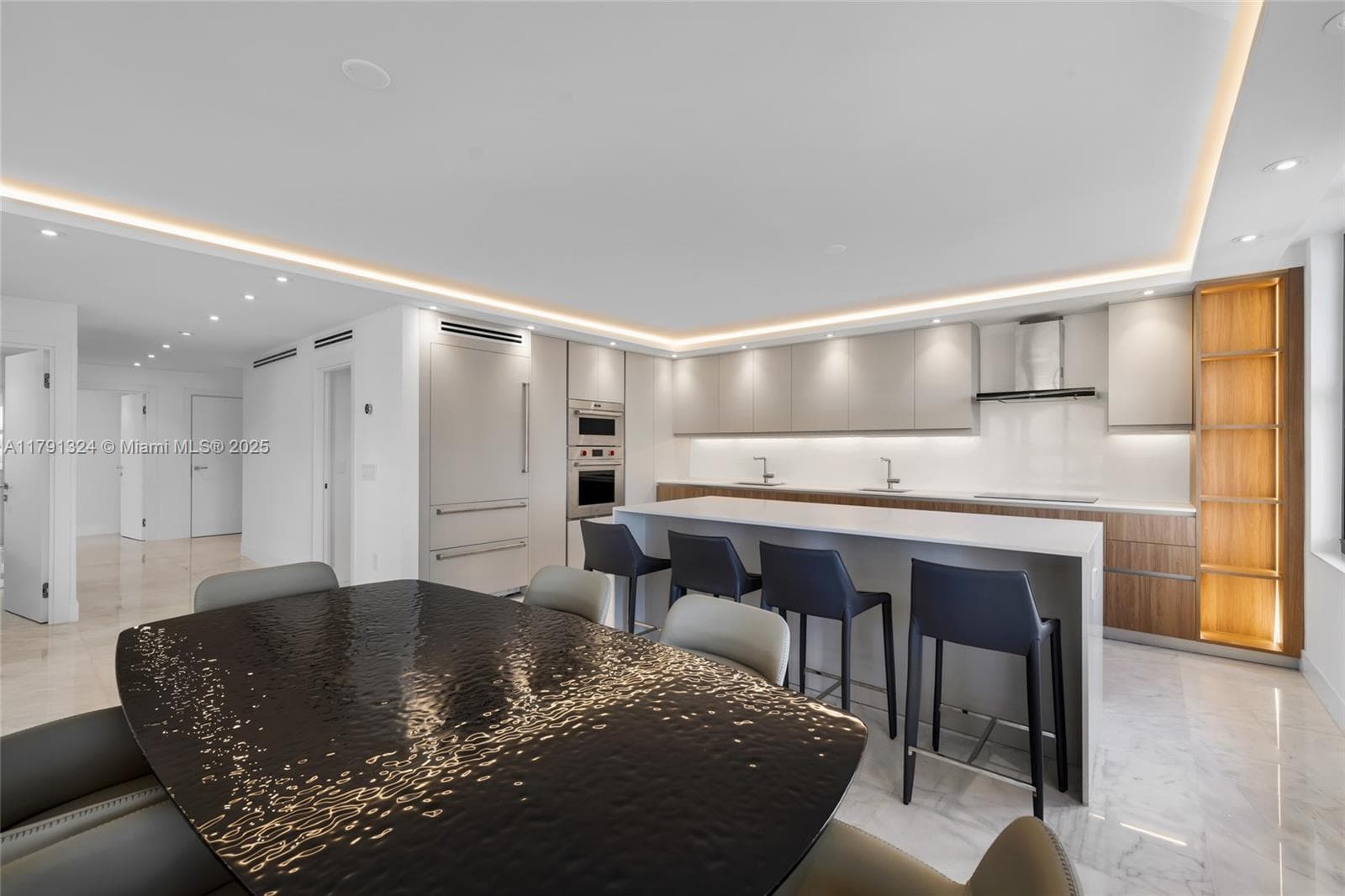 9801 Collins Ave # 17R, Bal Harbour, FL 33154 — zdjęcie 4