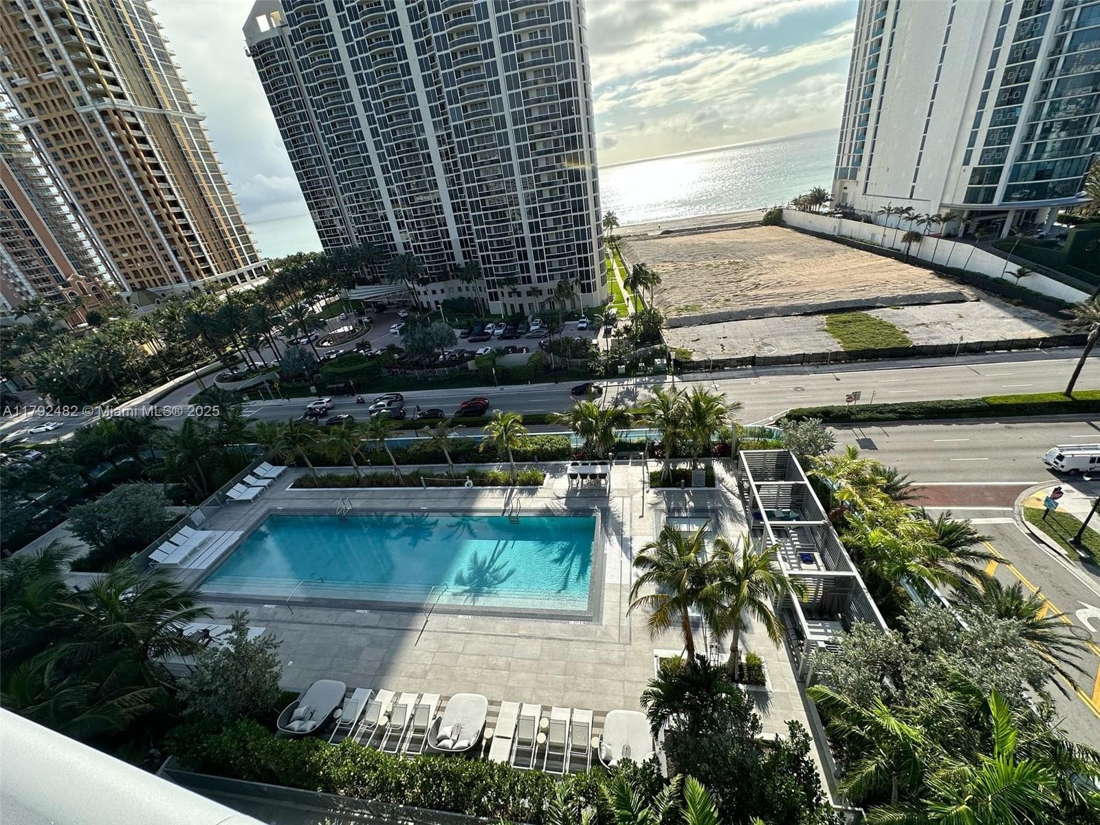 17550 Collins Ave # 902, Sunny Isles Beach, FL 33160
