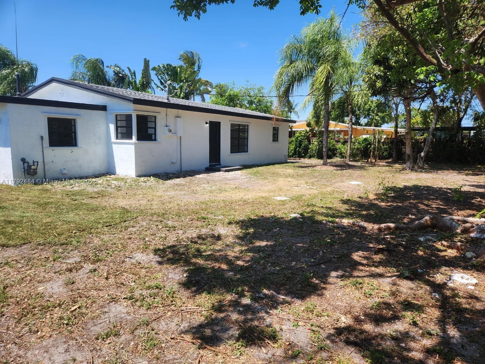 9340 Martinique Dr, Cutler Bay, FL 33189 — zdjęcie 5