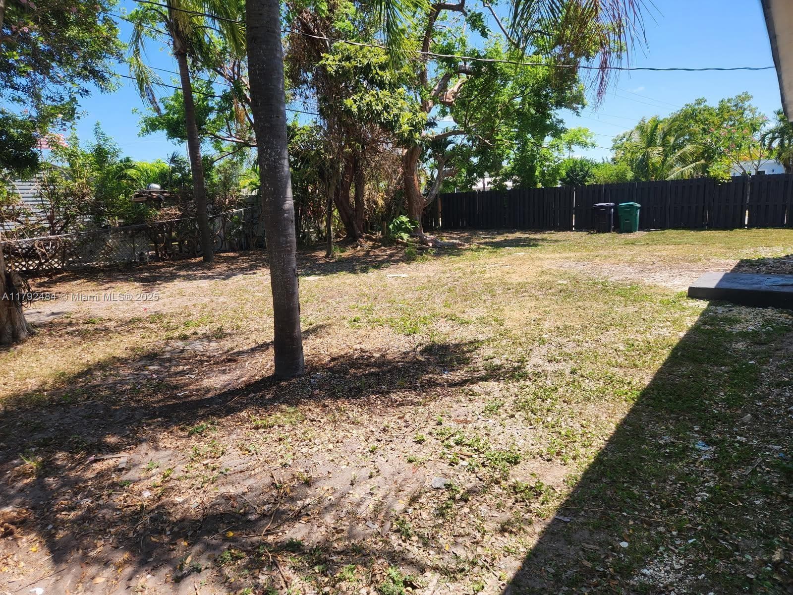 9340 Martinique Dr, Cutler Bay, FL 33189 — zdjęcie 4