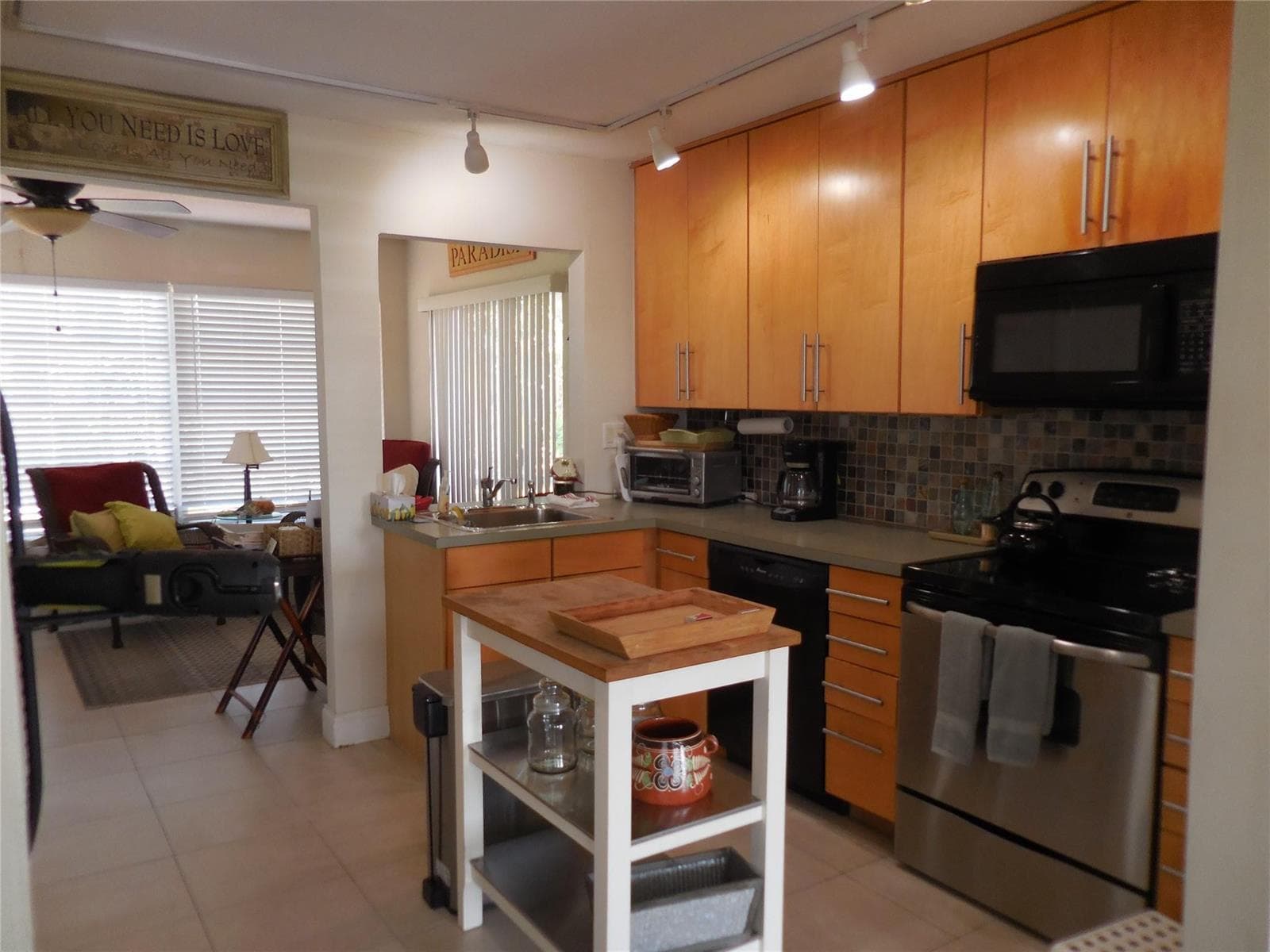 3050 NW 1st Avenue, Pompano Beach, FL 33064 — zdjęcie 3