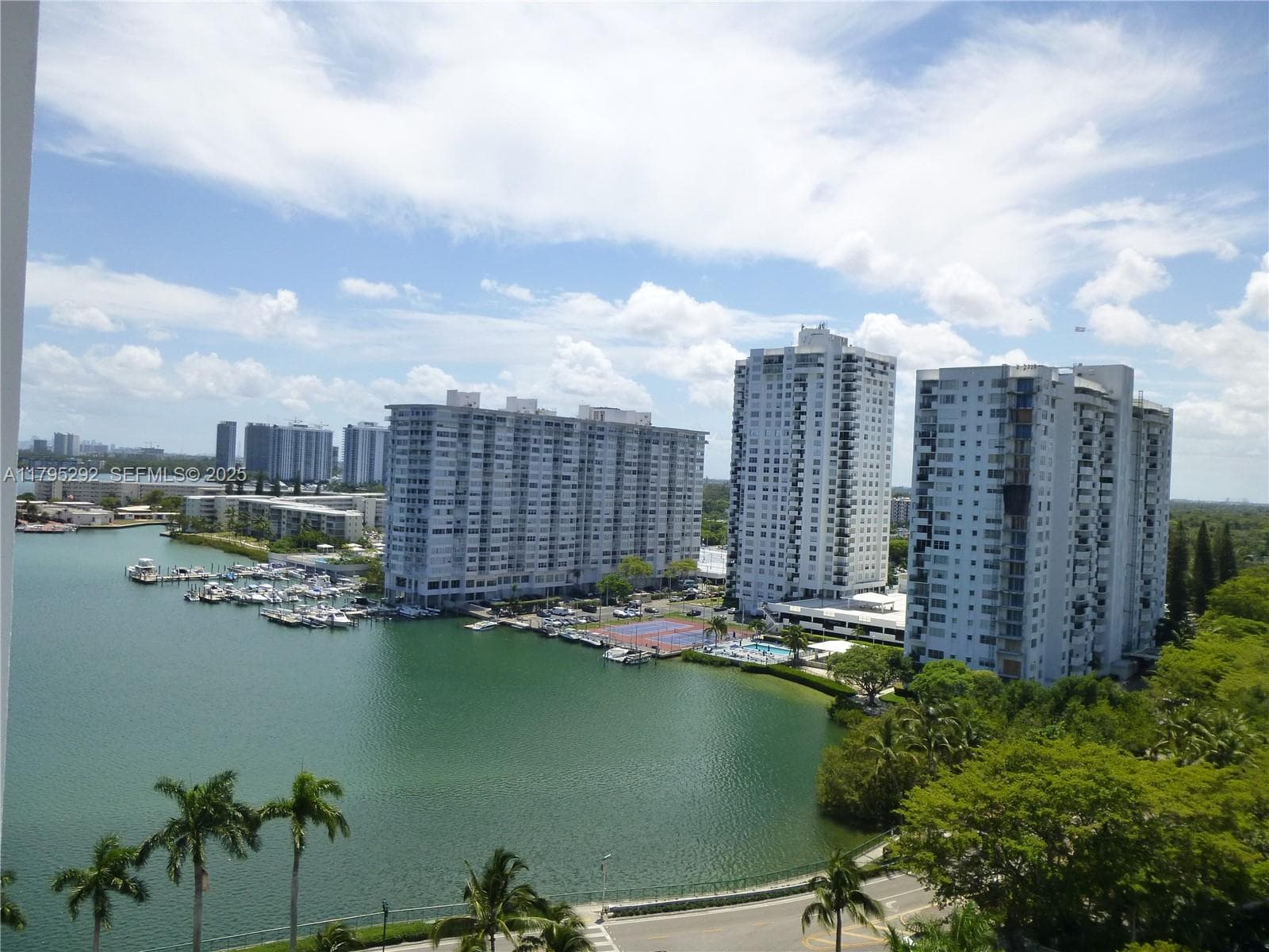 2801 NE 183rd St # 1507W, Aventura, FL 33160 — zdjęcie 3
