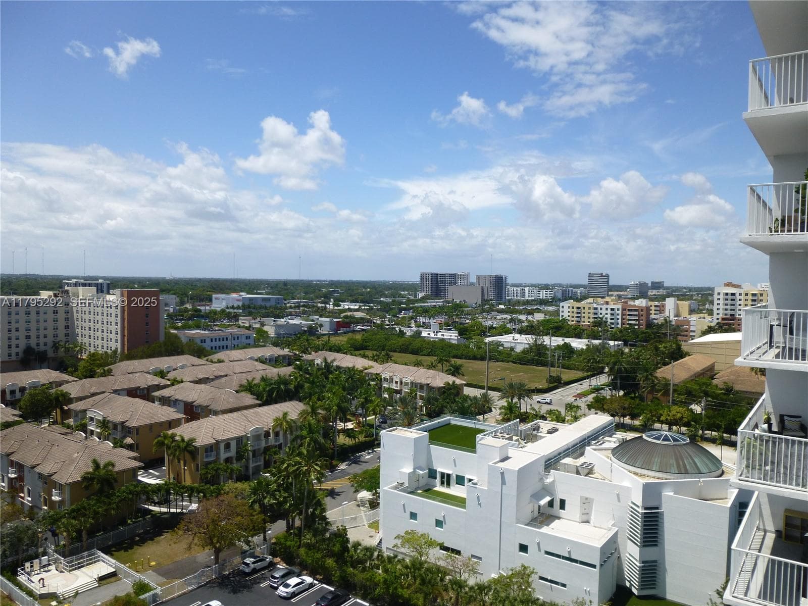 2801 NE 183rd St # 1507W, Aventura, FL 33160 — zdjęcie 4
