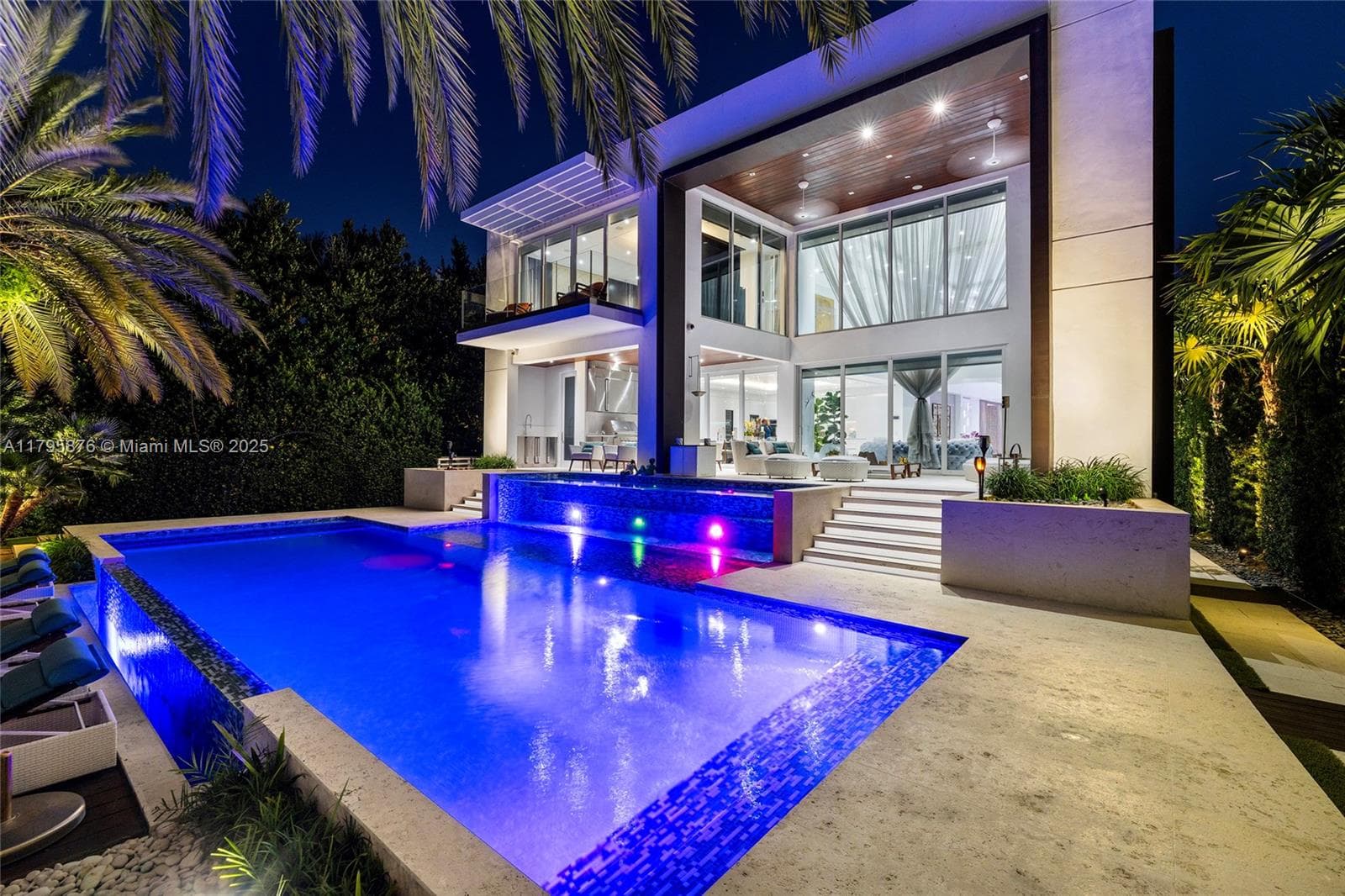 441 N Hibiscus Dr, Miami Beach, FL 33139 — zdjęcie 5