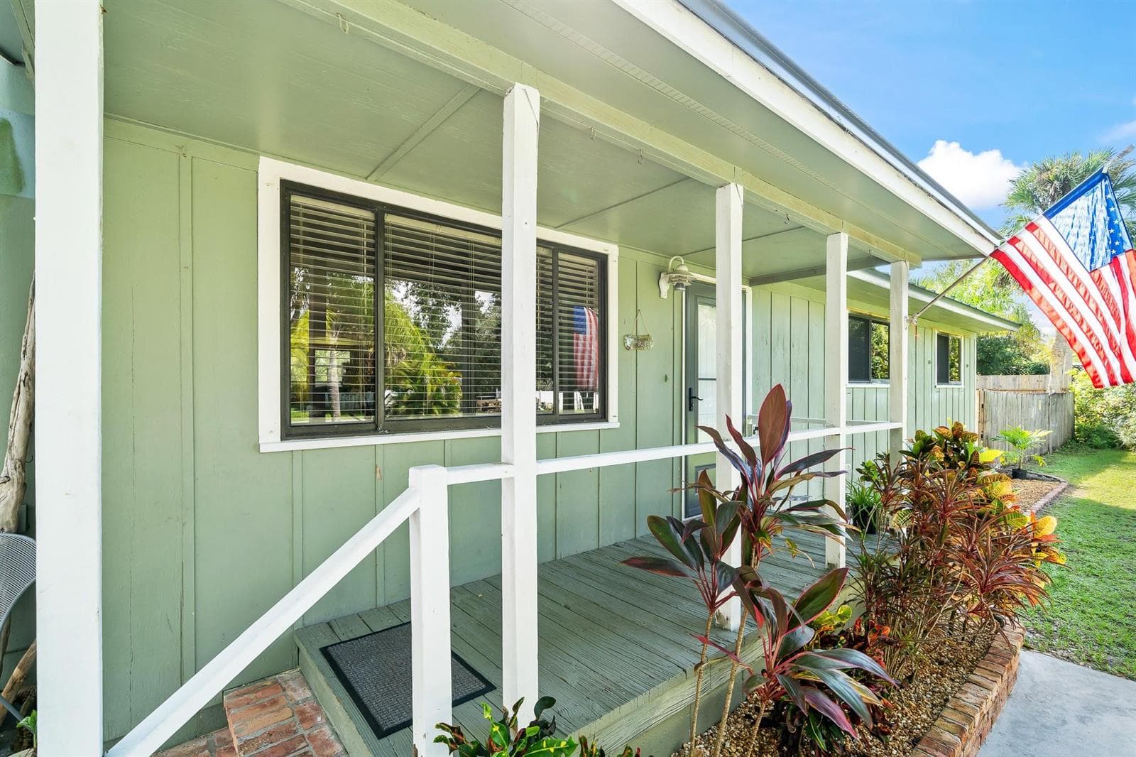 9633 Honeysuckle, FL 32976 — zdjęcie 5