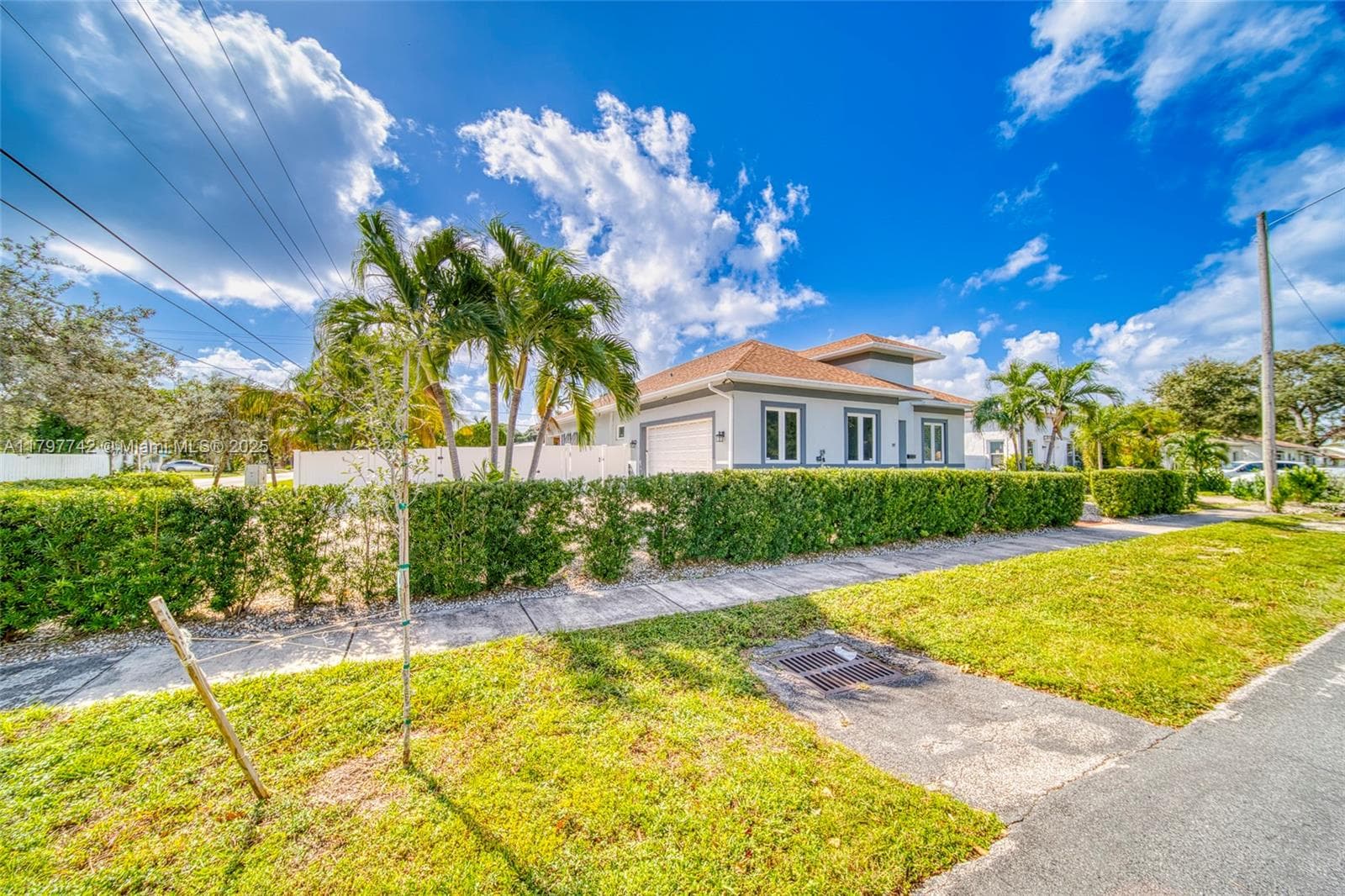 207 SW 11th St, Dania Beach, FL 33004 — zdjęcie 2