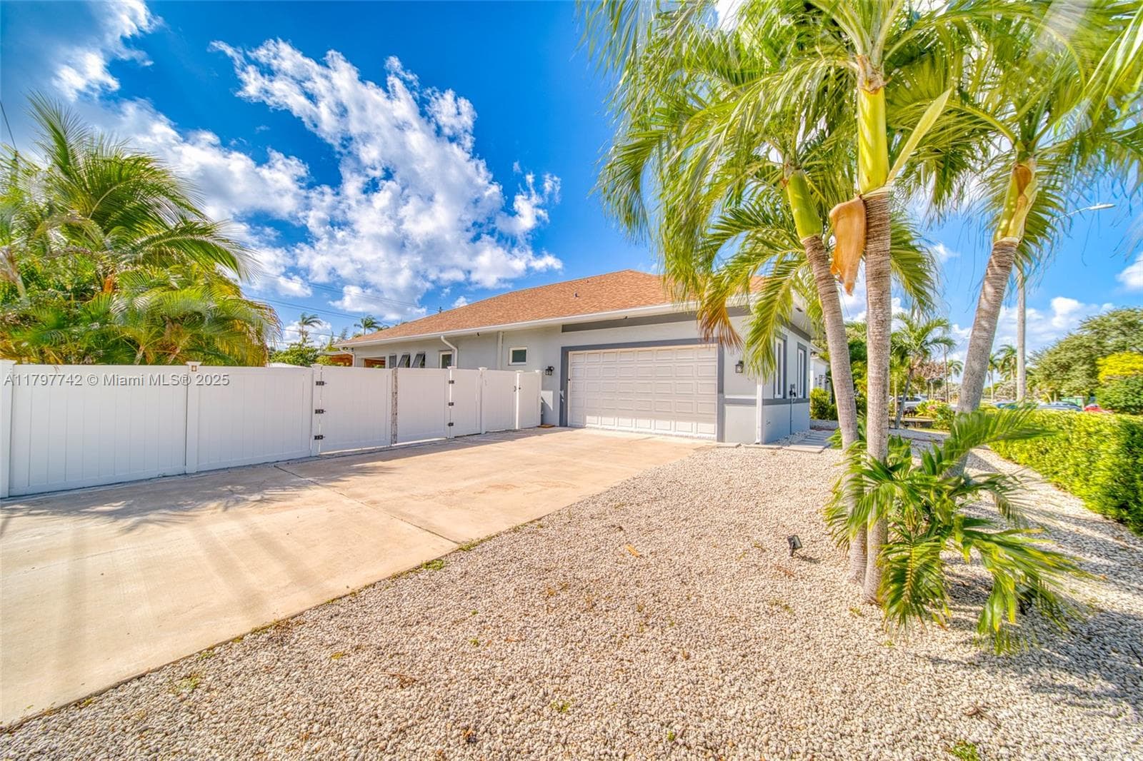 207 SW 11th St, Dania Beach, FL 33004 — zdjęcie 3
