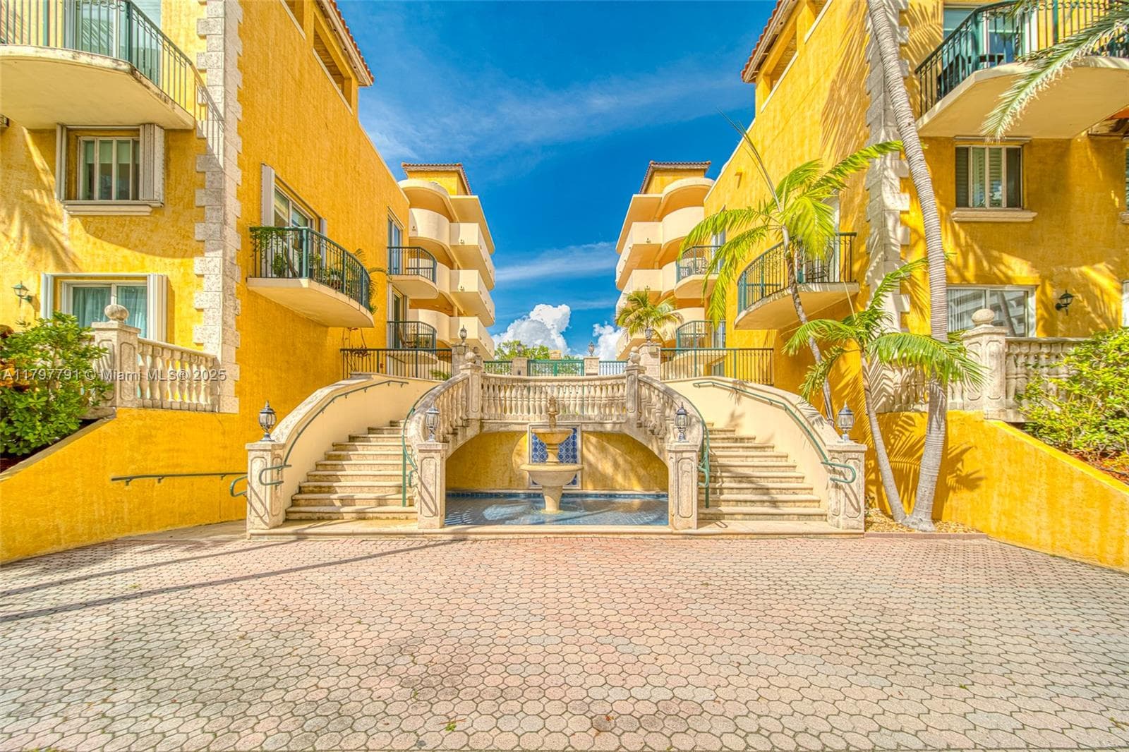 8888 Collins Ave # 201, Surfside, FL 33154