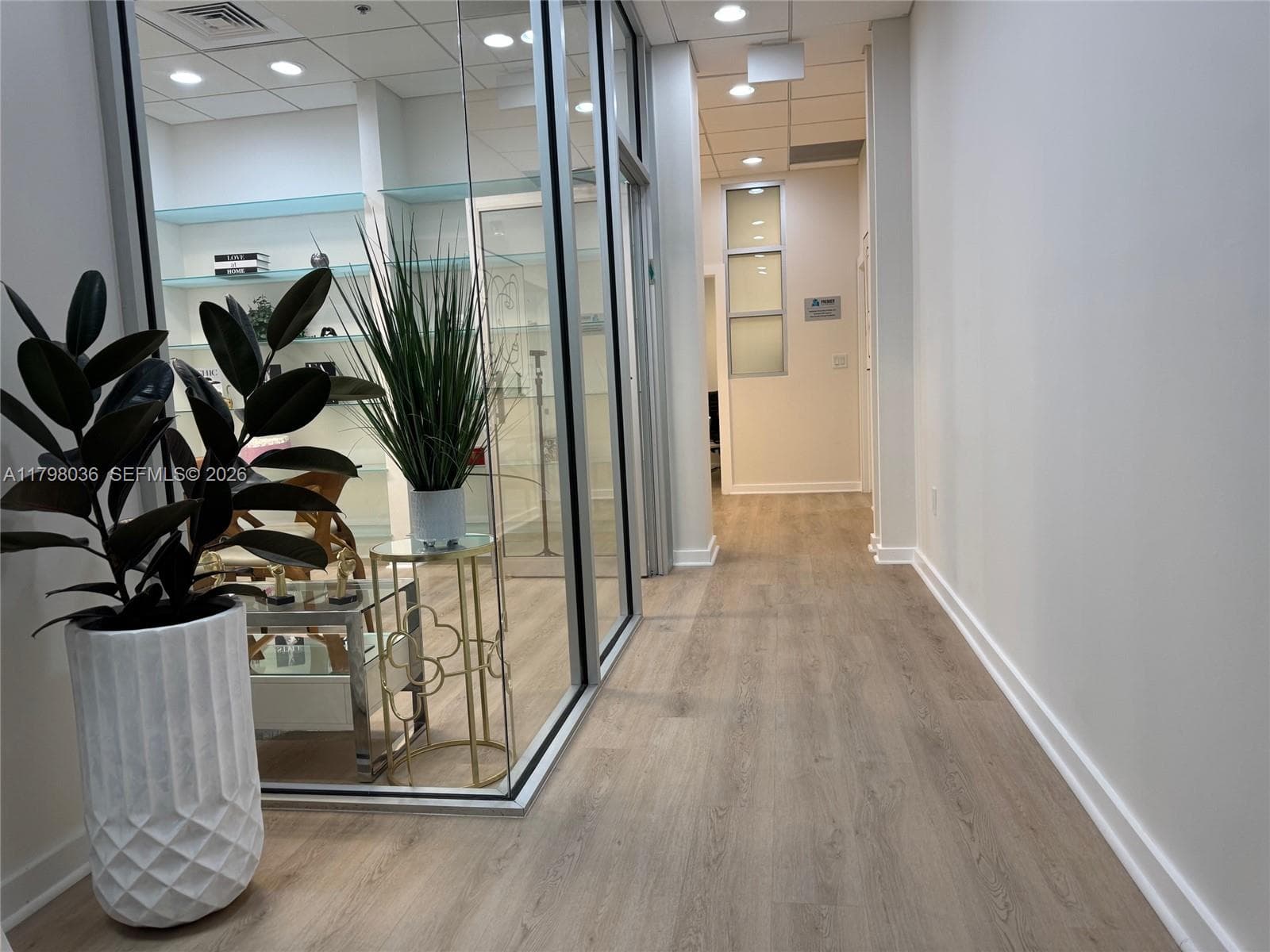 20900 NE 30th Ave # 503 + assigned parking, Aventura, FL 33180