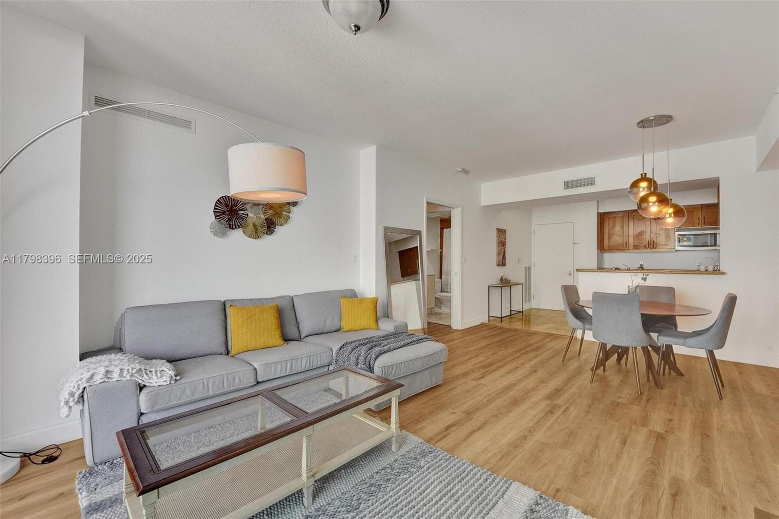 1745 E Hallandale Beach Blvd # 2105W, Hallandale Beach, FL 33009 — zdjęcie 2