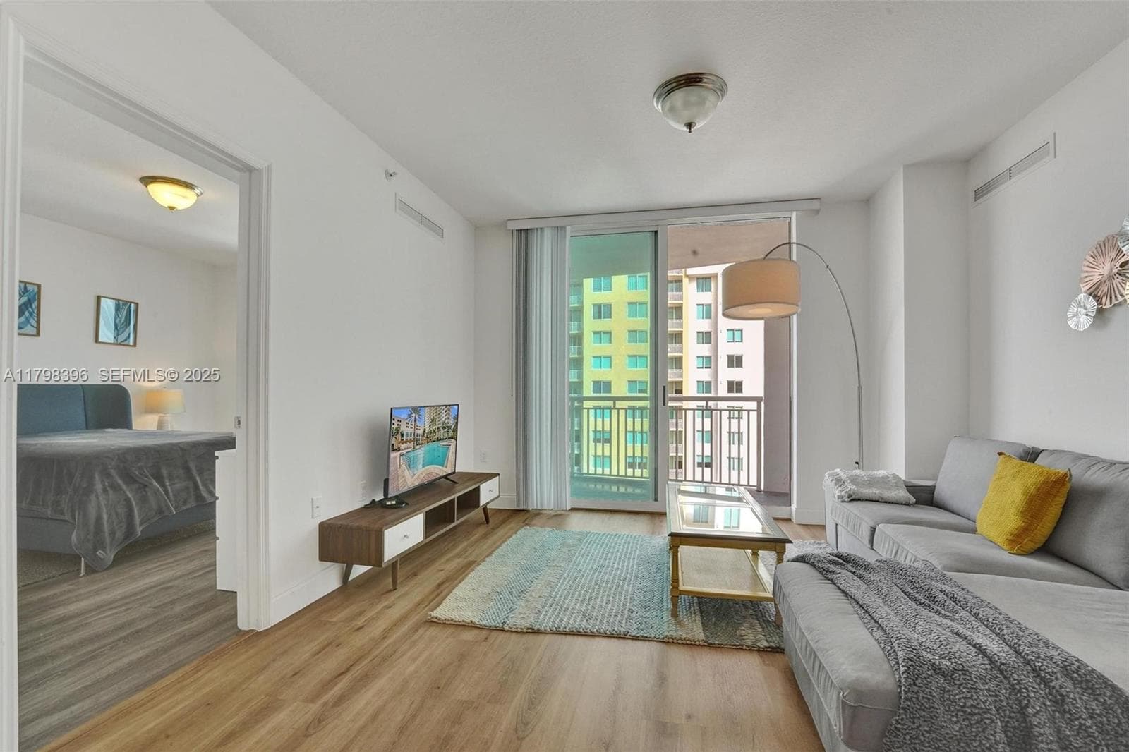 1745 E Hallandale Beach Blvd # 2105W, Hallandale Beach, FL 33009 — zdjęcie 3