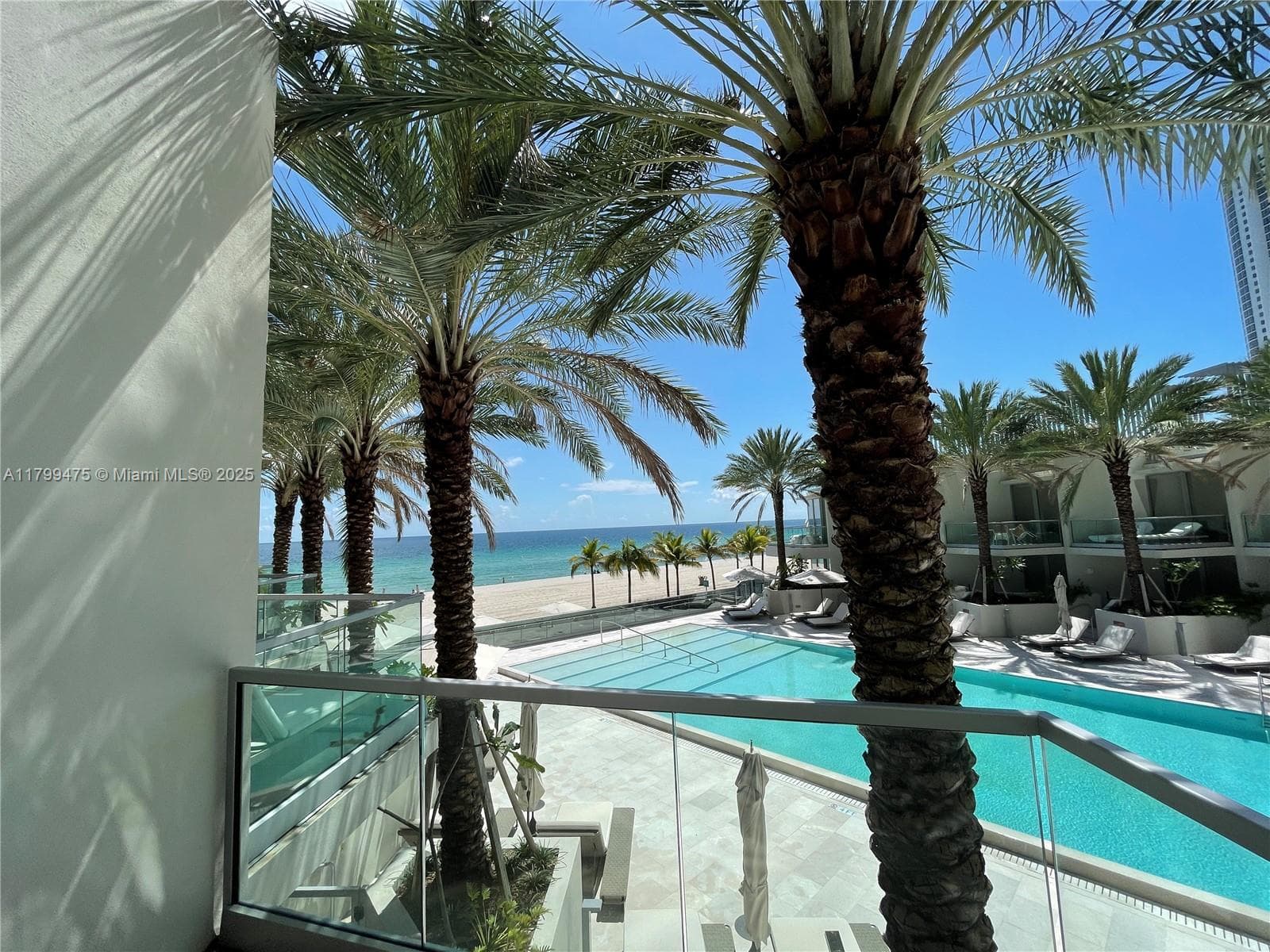 18501 Collins Avenue # Cabana 22, Sunny Isles Beach, FL 33160