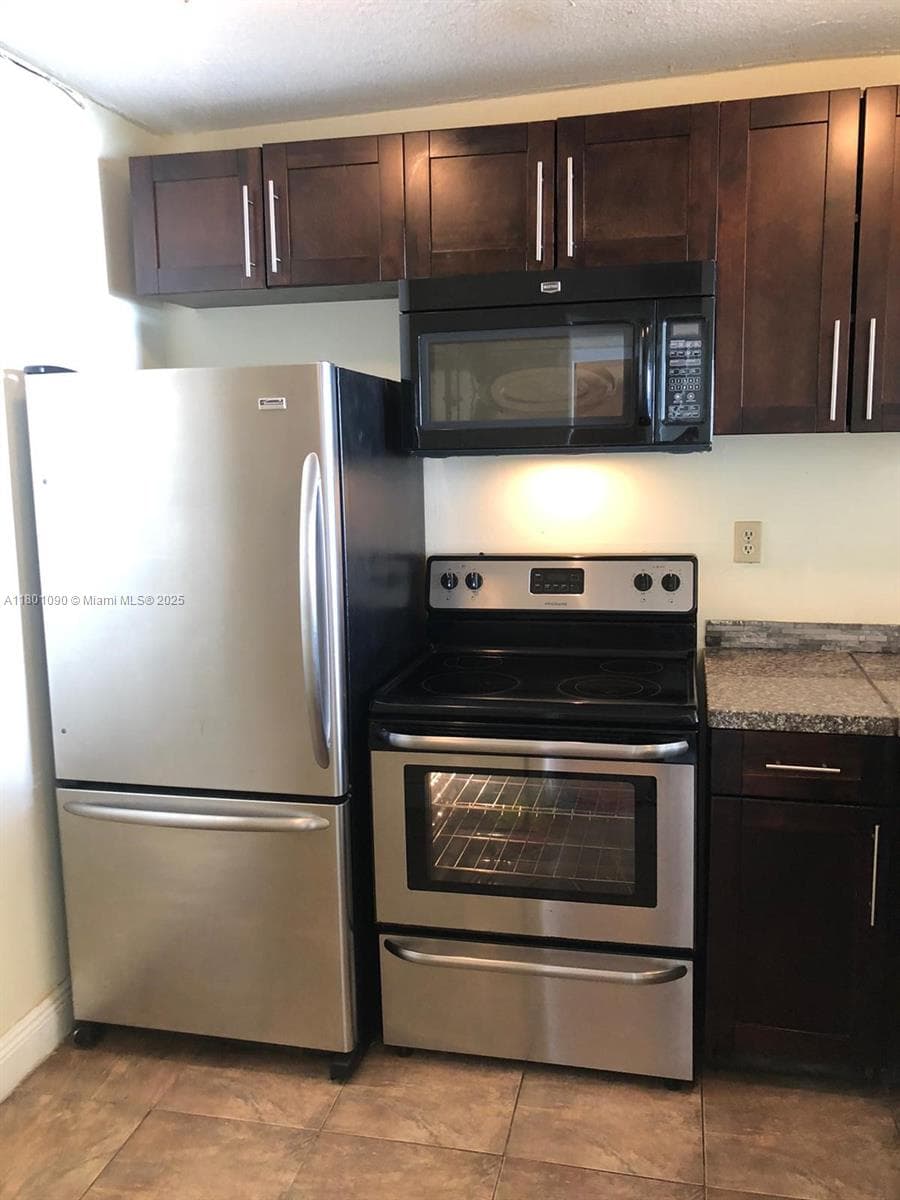492 NW 165th St Rd # C514, Miami, FL 33169