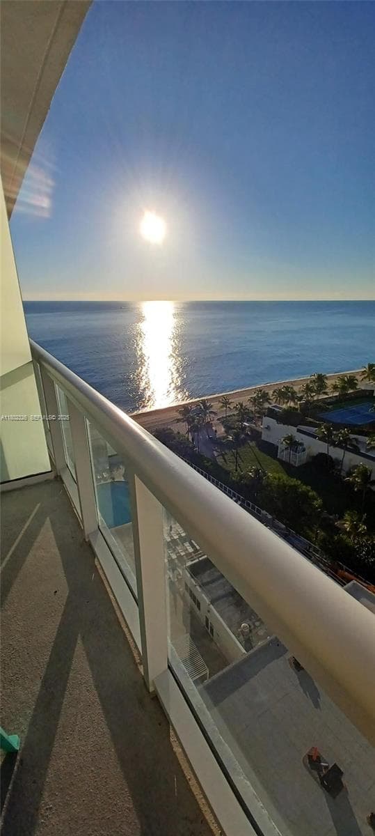 19201 Collins Ave # 1105, Sunny Isles Beach, FL 33160 — zdjęcie 2