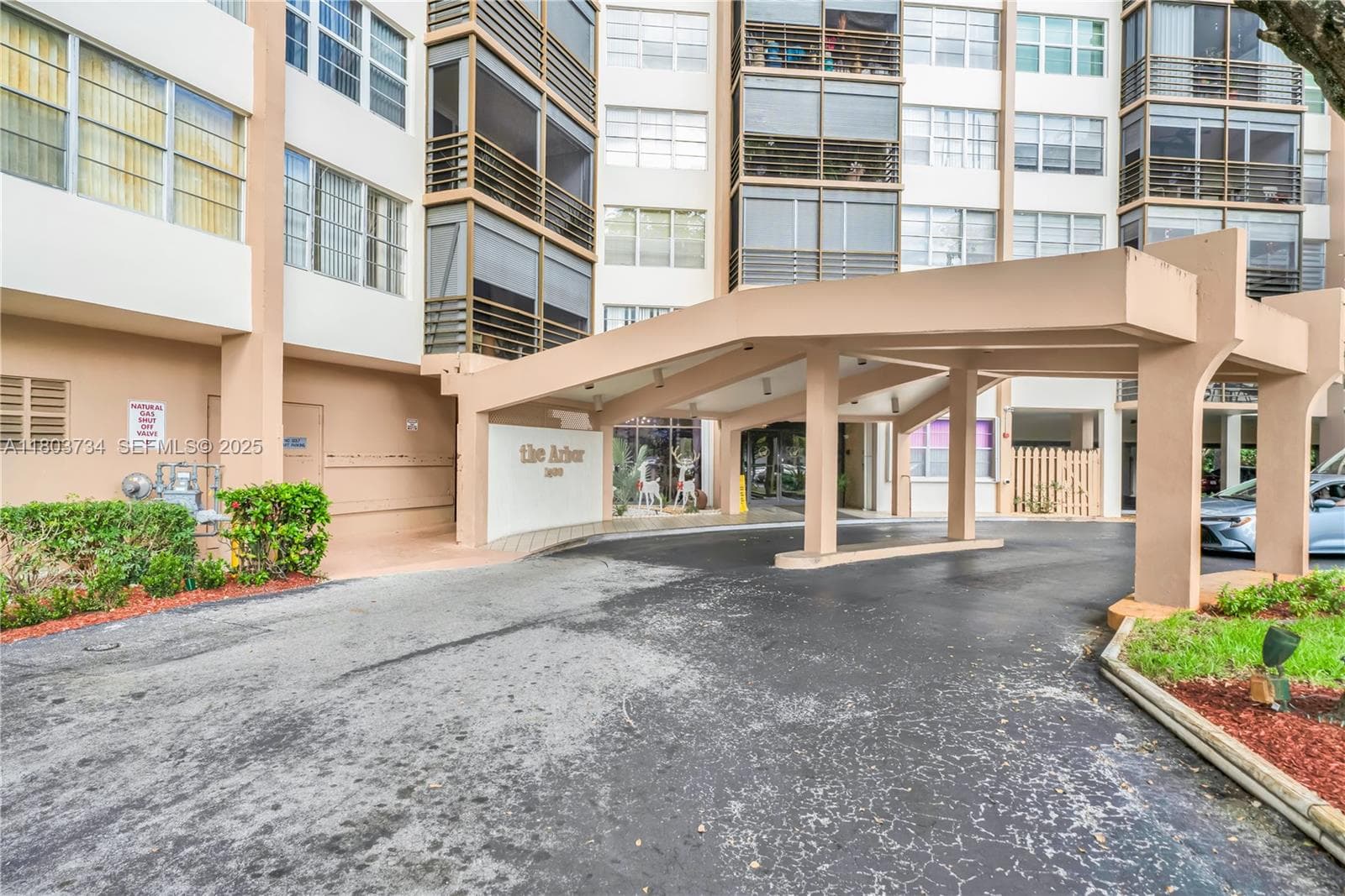1400 Saint Charles Pl # L4, Pembroke Pines, FL 33026 — zdjęcie 2