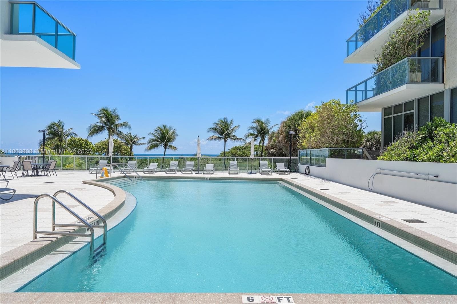 Surfside Towers — zdjęcie 4