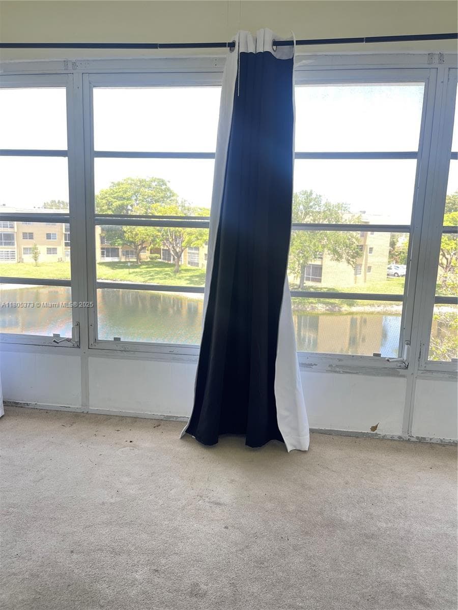 6071 NW 61st Ave # 311, Tamarac, FL 33319 — zdjęcie 3