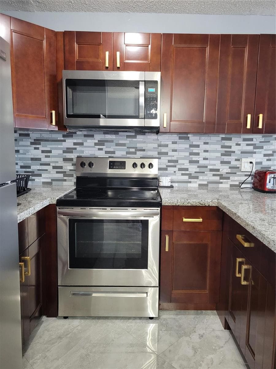 800 SW 11th Avenue # 17, Hallandale Beach, FL 33009 — zdjęcie 3