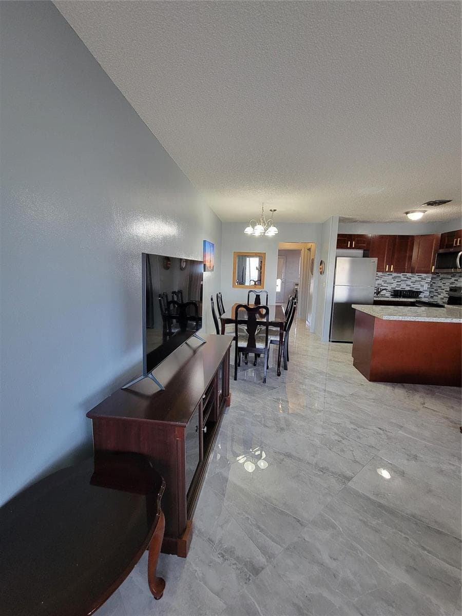 800 SW 11th Avenue # 17, Hallandale Beach, FL 33009 — zdjęcie 5