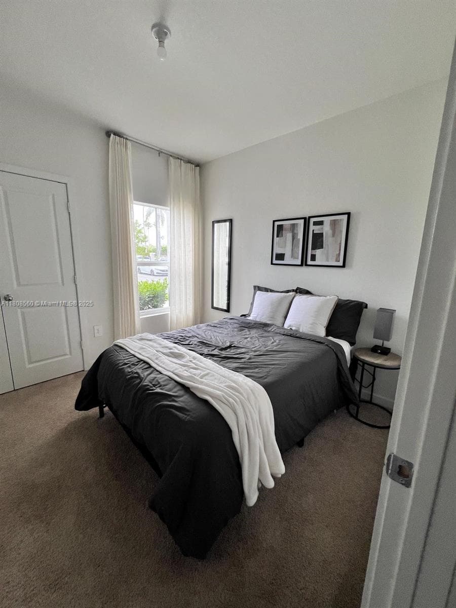 245 NE 3rd Ct, Florida City, FL 33034 — zdjęcie 2