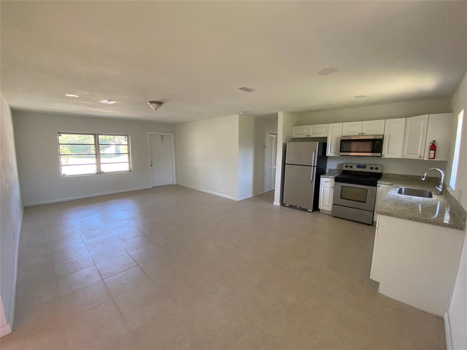 1654 43rd Street, West Palm Beach, FL 33407 — zdjęcie 2