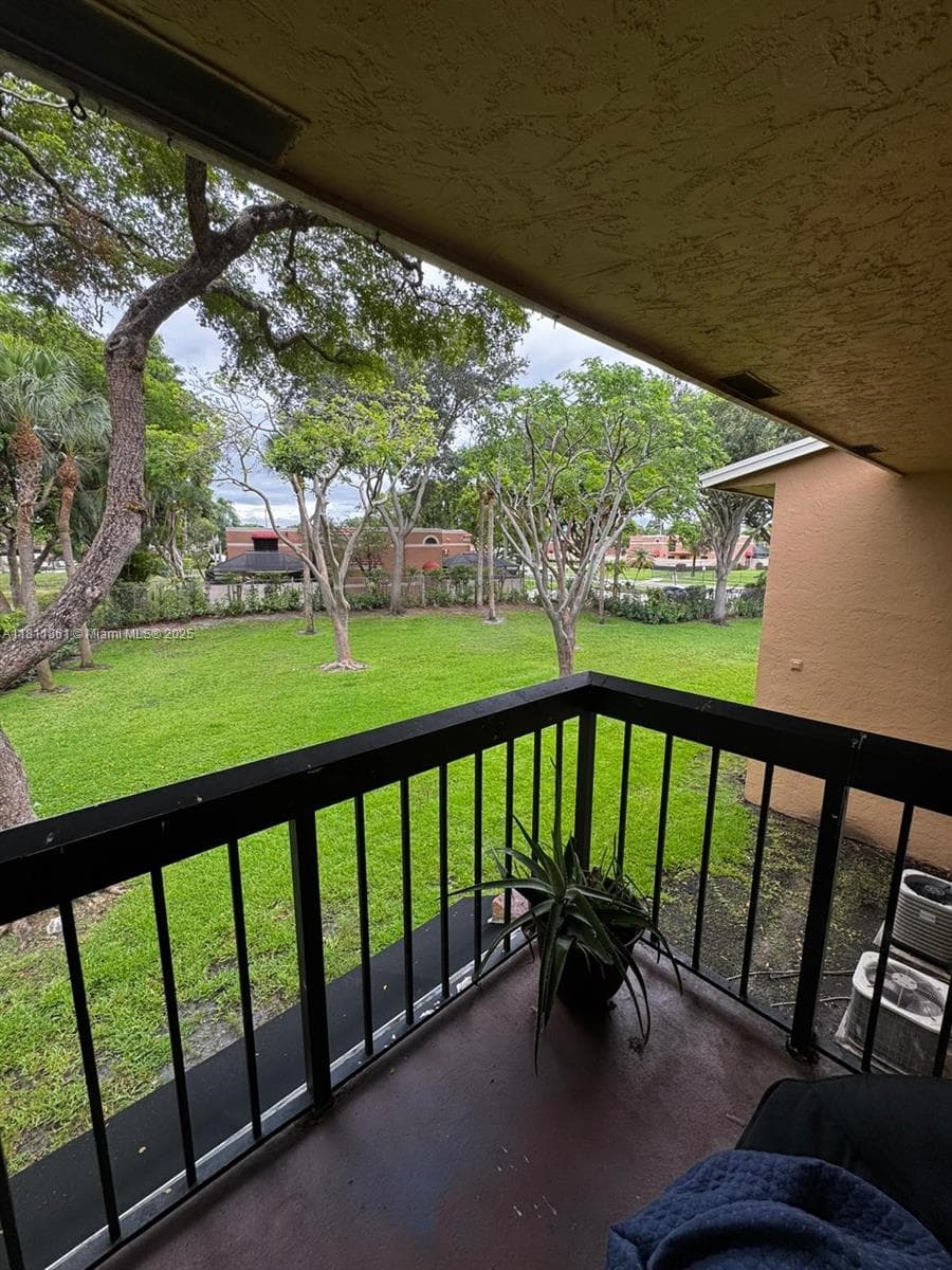6023 10th Ave N # 215, Green Acres, FL 33463 — zdjęcie 2