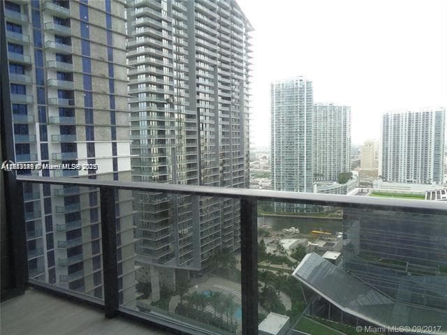 45 SW 9th St # 2709, Miami, FL 33130 — zdjęcie 2