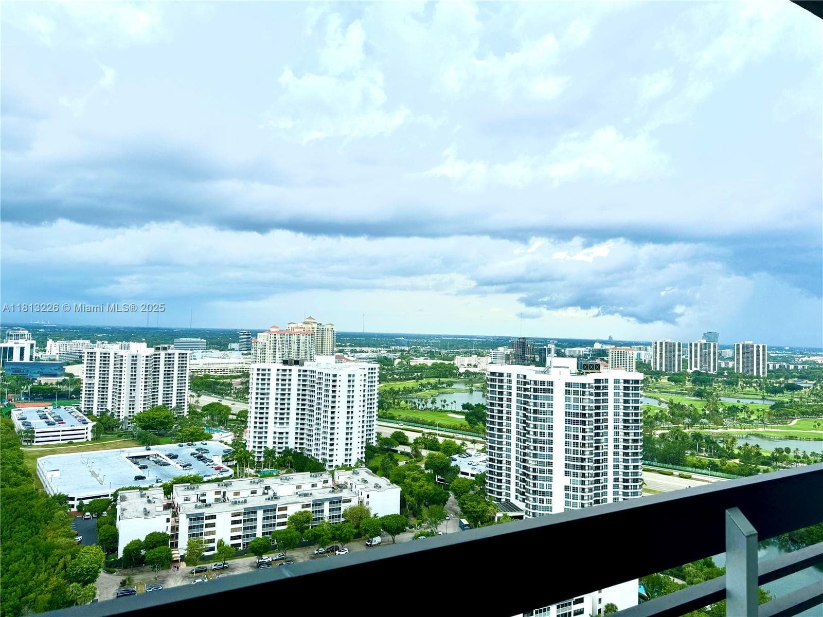3530 Mystic Pointe Dr # 3001, Aventura, FL 33180 — zdjęcie 3