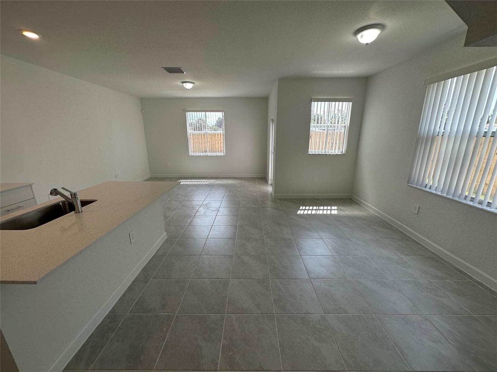 2437 NW 131st Circle, Miami, FL 33167 — zdjęcie 4