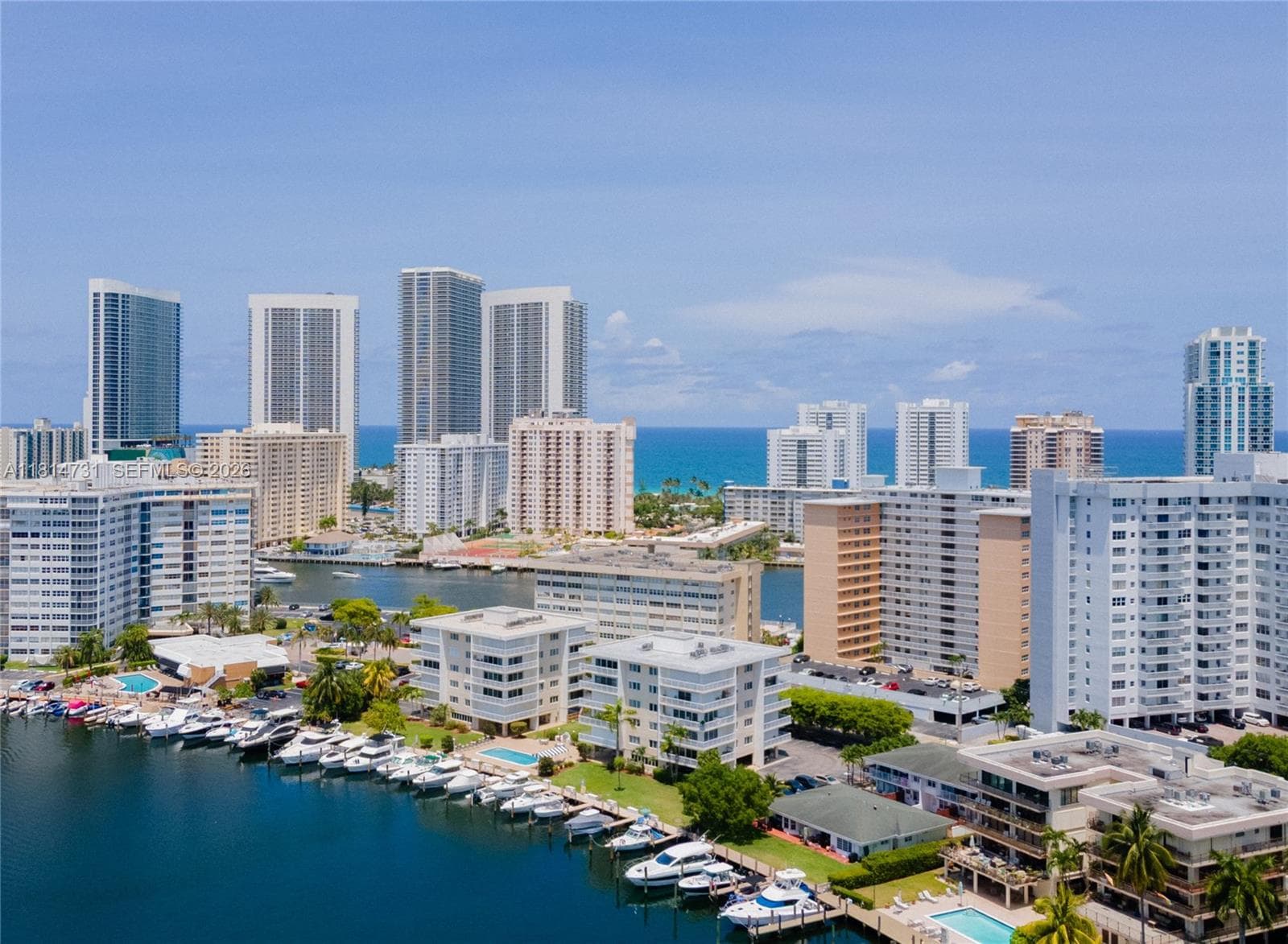 120 Golden Isles Dr # 33B, Hallandale Beach, FL 33009 — zdjęcie 5