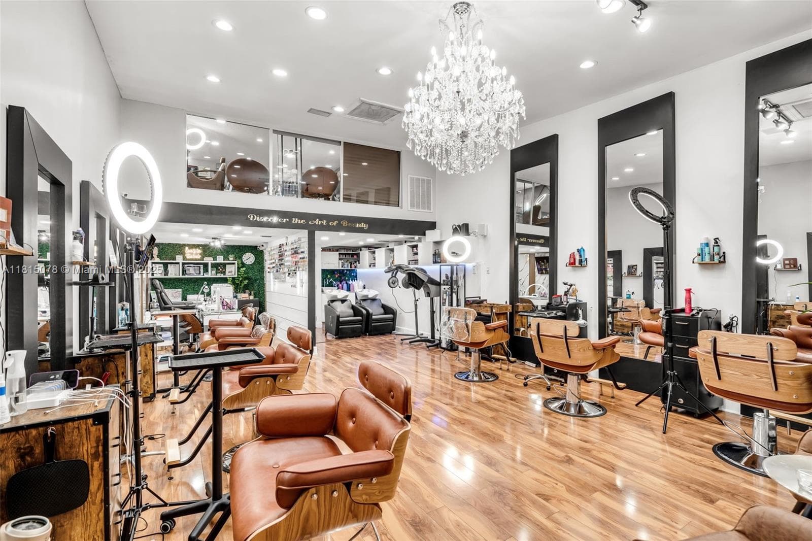 1913 Ponce De Leon Blvd, Coral Gables, FL 33134