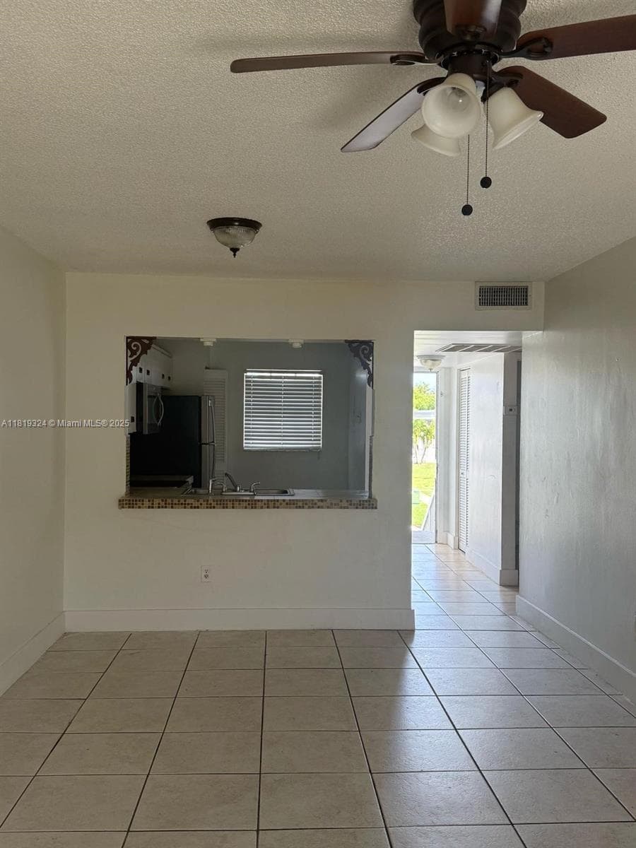 438 NE 210th Cir Ter # 202-4B, Miami, FL 33179 — zdjęcie 5