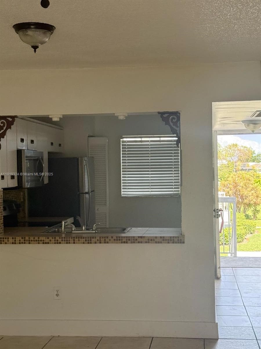 438 NE 210th Cir Ter # 202-4B, Miami, FL 33179 — zdjęcie 4