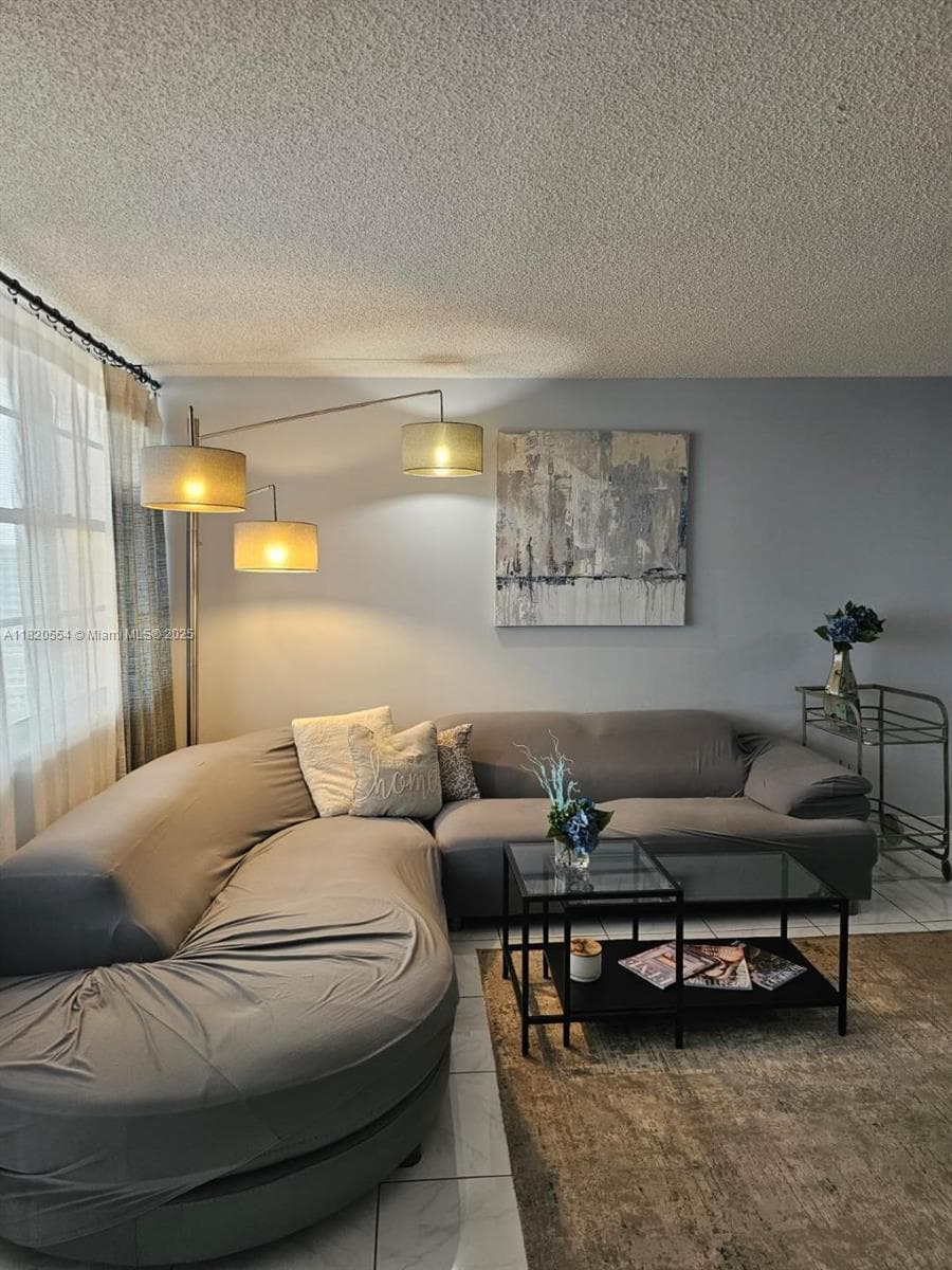 251 174th St # 2111, Sunny Isles Beach, FL 33160 — zdjęcie 2
