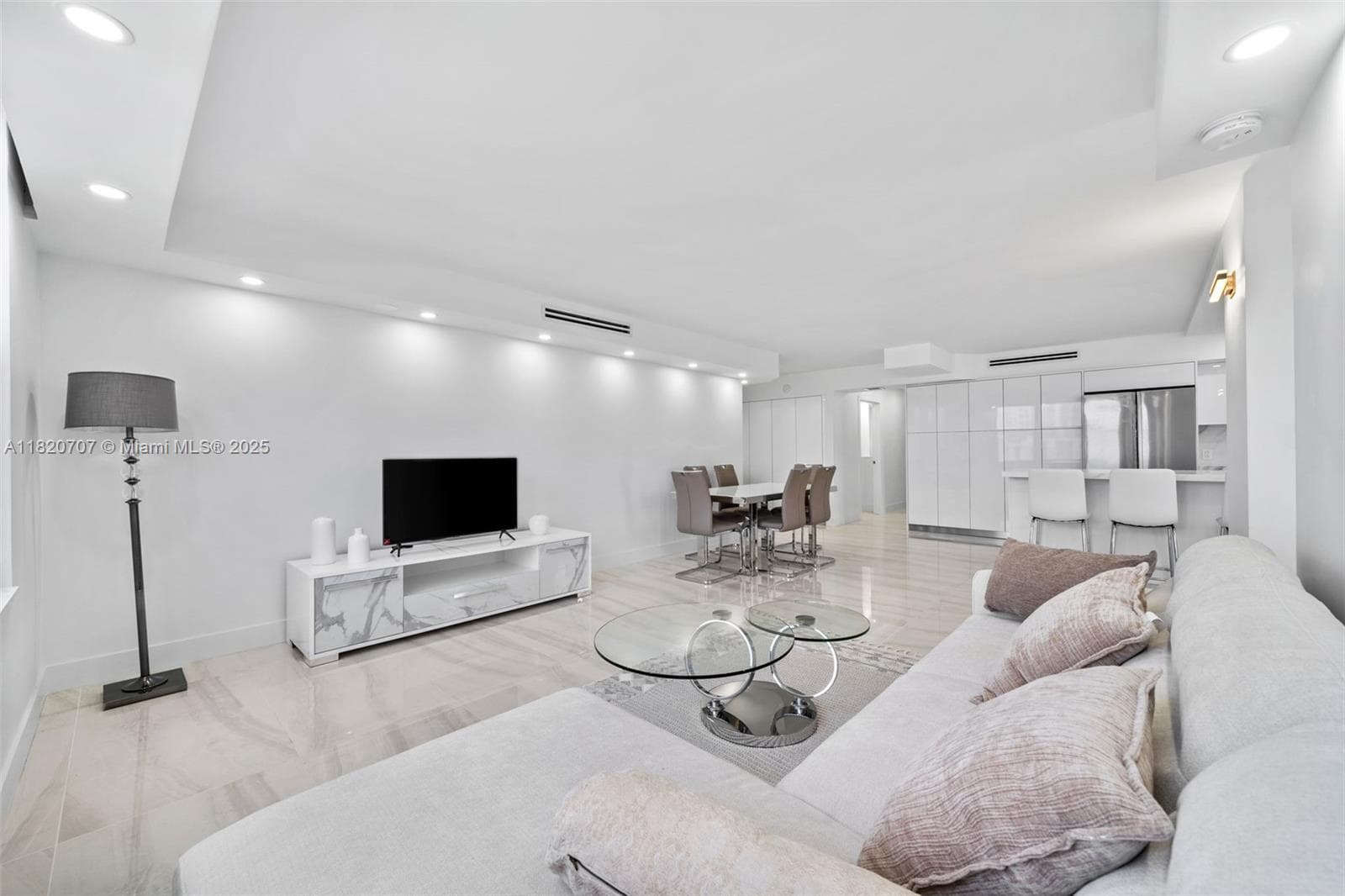 230 174th St # 1119, Sunny Isles Beach, FL 33160 — zdjęcie 5