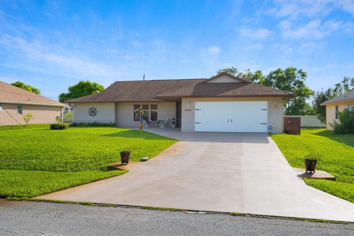 886 S E O'Donnell Lane, Port St. Lucie, FL 34983 — zdjęcie 3