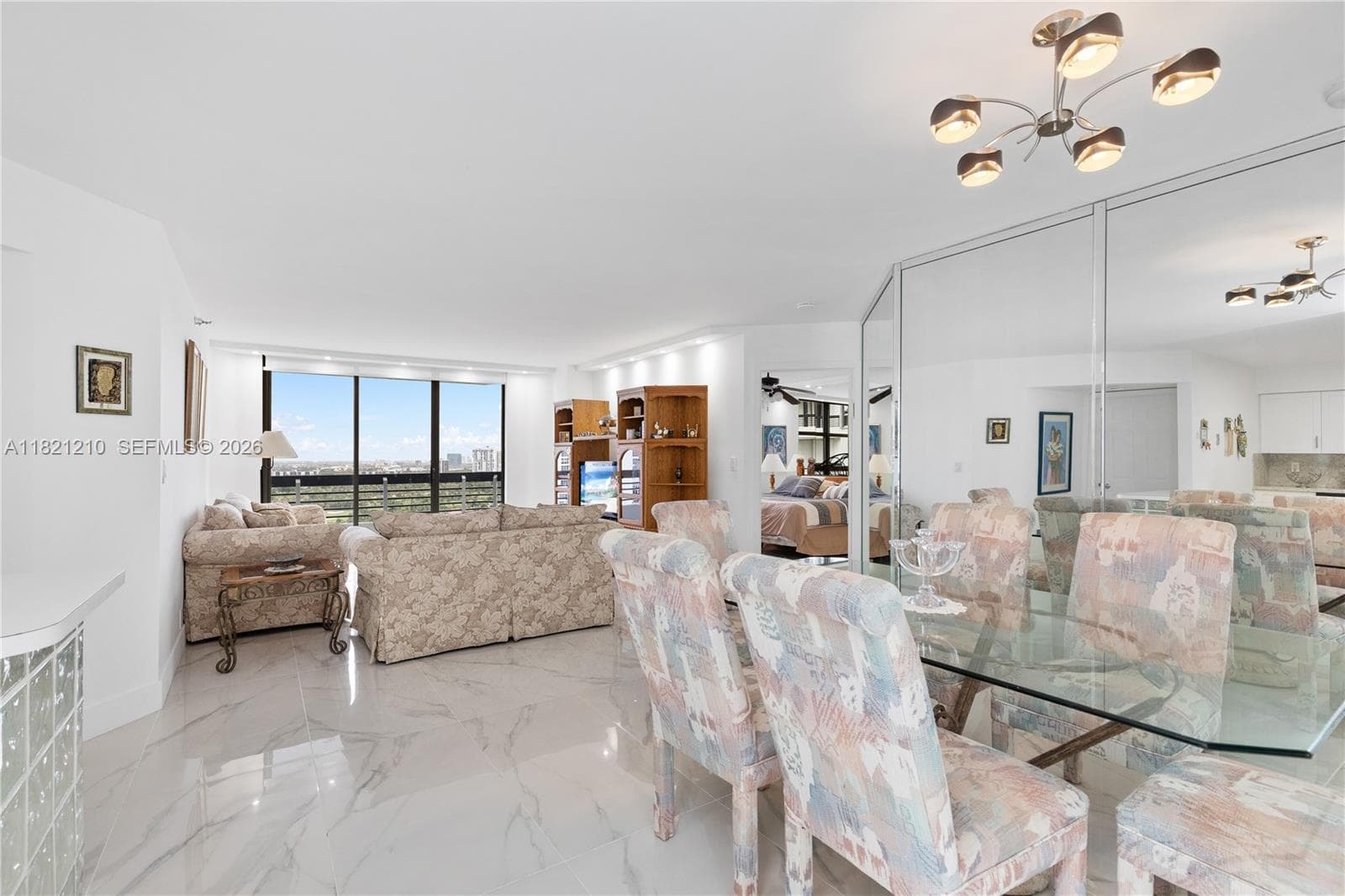 3530 Mystic Pointe Dr # 2108, Aventura, FL 33180 — zdjęcie 3