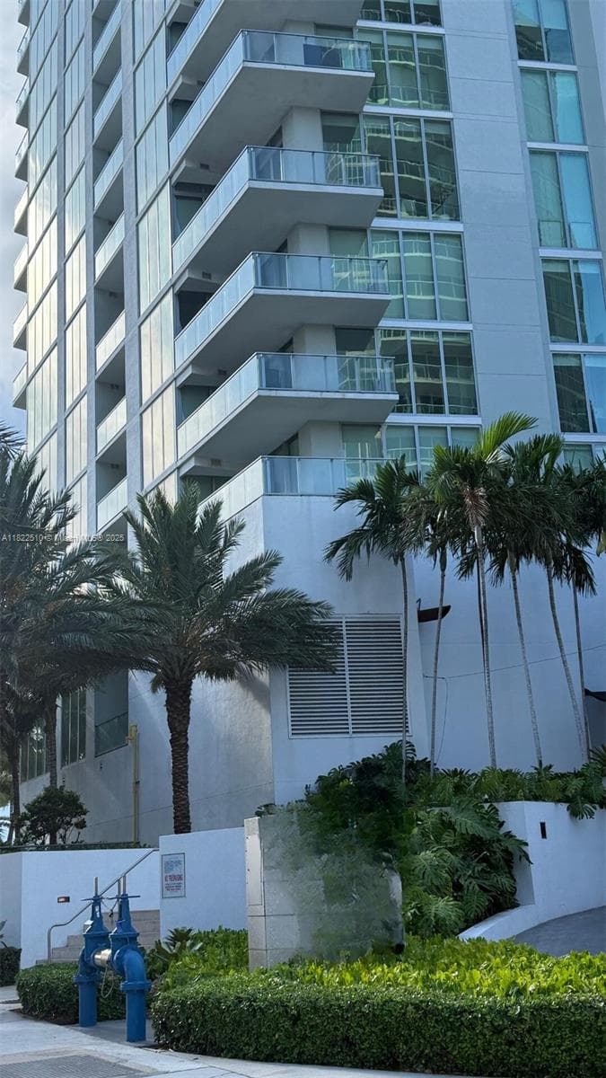 2900 NE 7th Ave # 1407, Miami, FL 33137