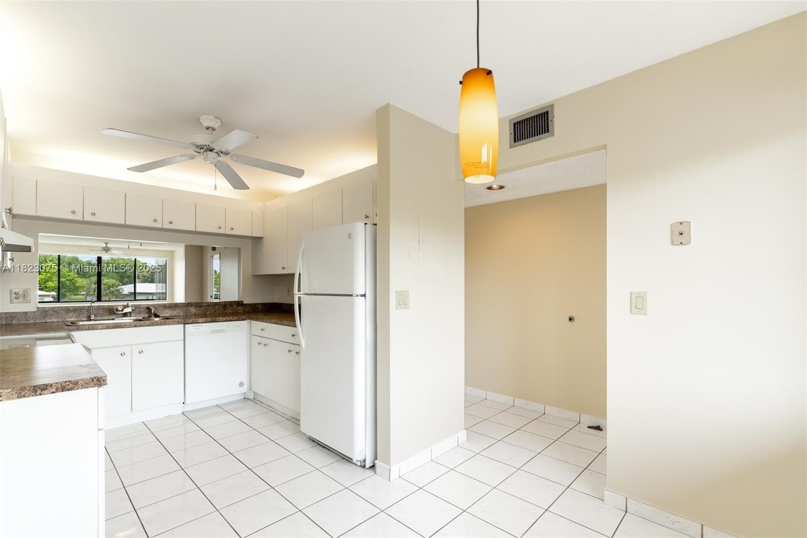 9455 N Belfort Cir # 211, Tamarac, FL 33321 — zdjęcie 2