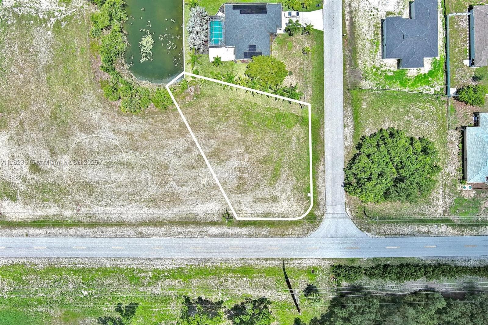 3417 ANDALUSIA BLVD, Cape Coral, FL 33909 — zdjęcie 2