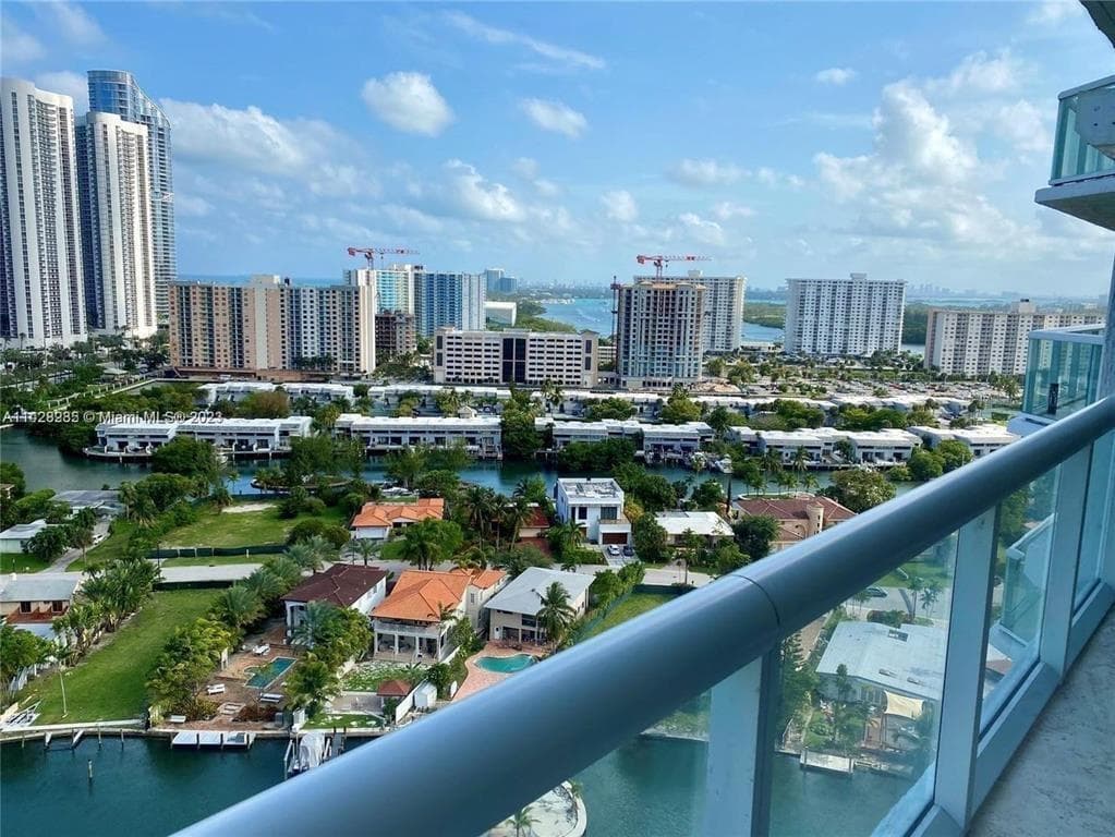 16500 Collins Avenue # 2052, Sunny Isles Beach, FL 33160 — zdjęcie 2