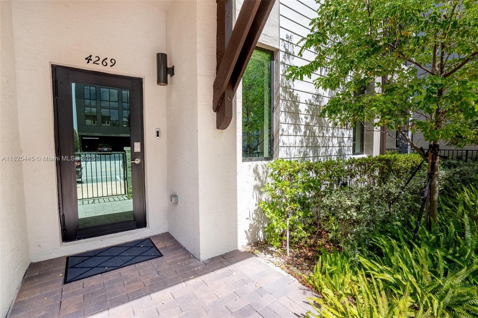4269 NW 83rd Path, Doral, FL 33166 — zdjęcie 2